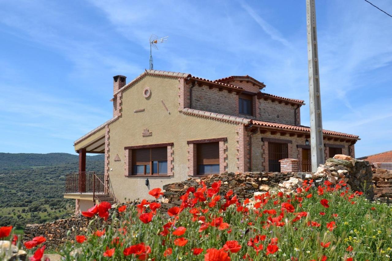 & Mirador De La Covatilla Country house *