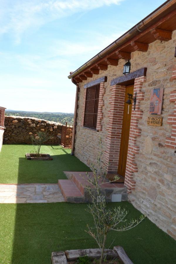 & Mirador De La Covatilla * Guijo de Avila